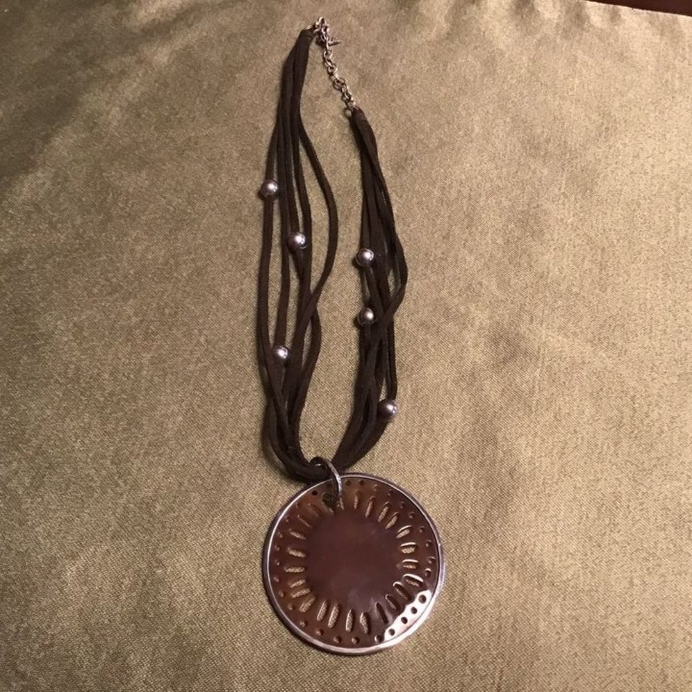 Silpada Pen Shell Pendant Necklace
